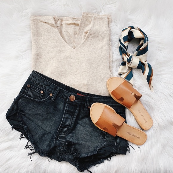 🆕 Sofia - Tan Slides - Picture 4 of 5